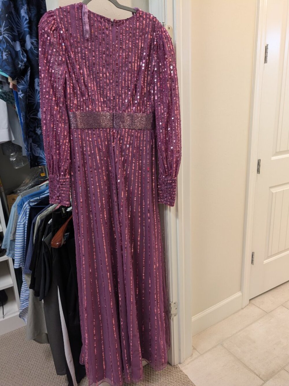 Mac Duggal formal gown with sequins lilac - Picture 4 of 4